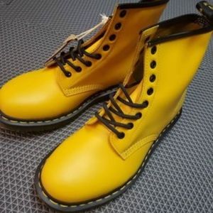 Dr. Martens yellow boots size 9W, 8M. Unisex.